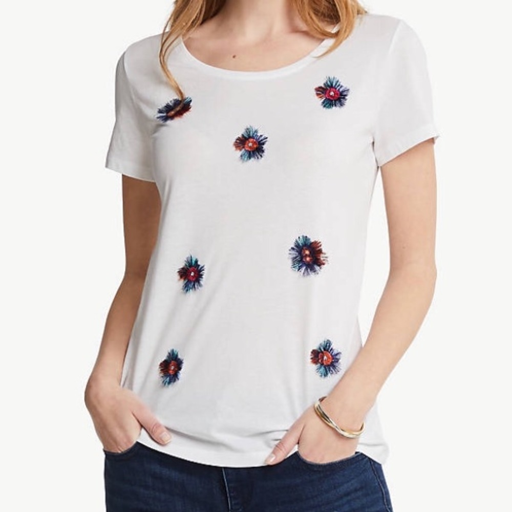 Ann Taylor Scoop neck tee w/ tribal embroidery